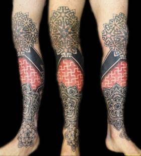 geometric_mandala_leg_tattoo