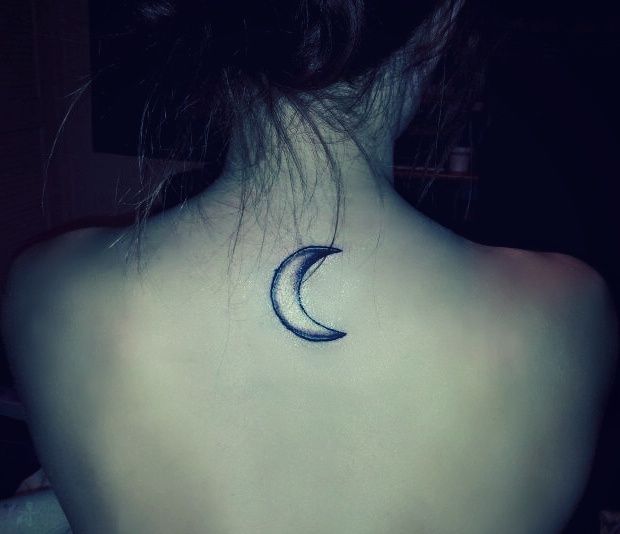 moon-tattoo-for-girl