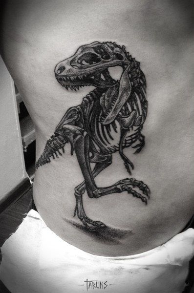 Amaizing dinosaur tattoo