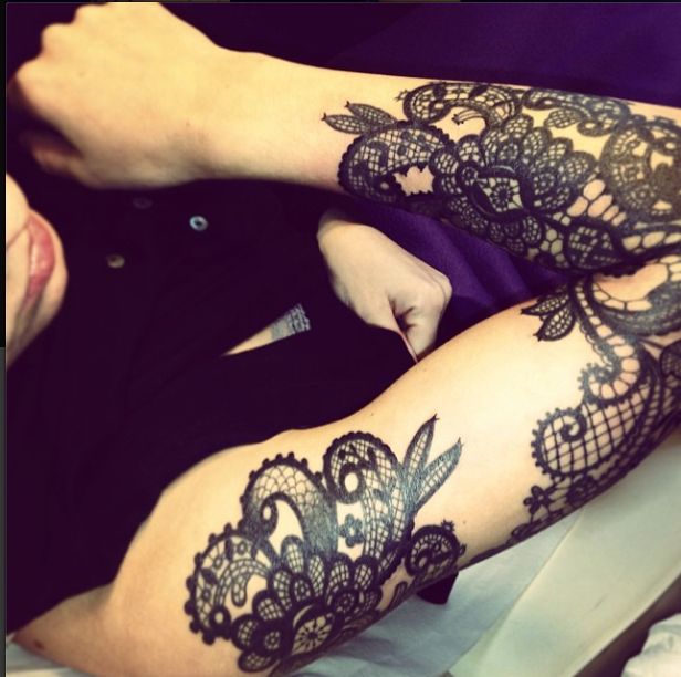 Amaizing lace tattoo