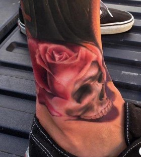 Amazing skull tattoo
