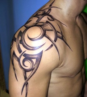 Awesome men's tribal tattoo