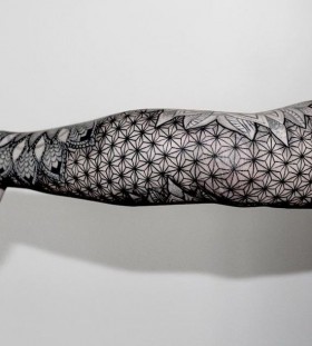 Full hand tattoo by Chaim Machlev