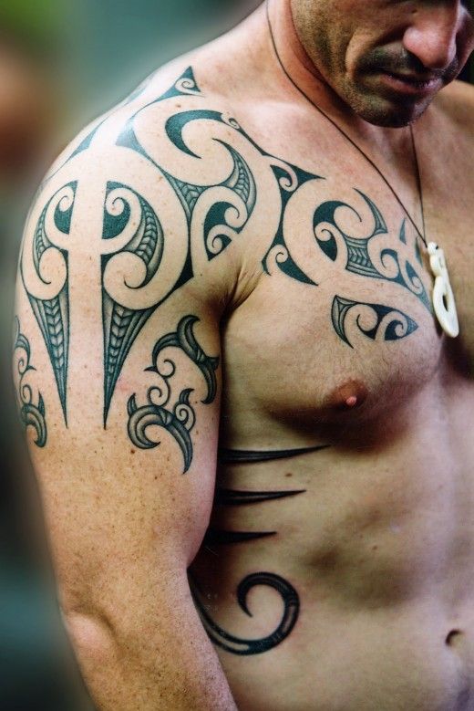 Men shoulder asian tattoo