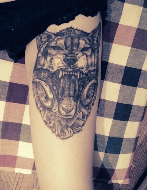 Amazing wierd wolf tattoo on leg