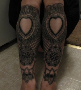 Awesome black lace tattoo on leg