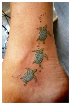 Awesome sea turtle tattoo
