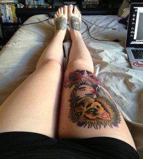 Funny women lion tattoo on leg