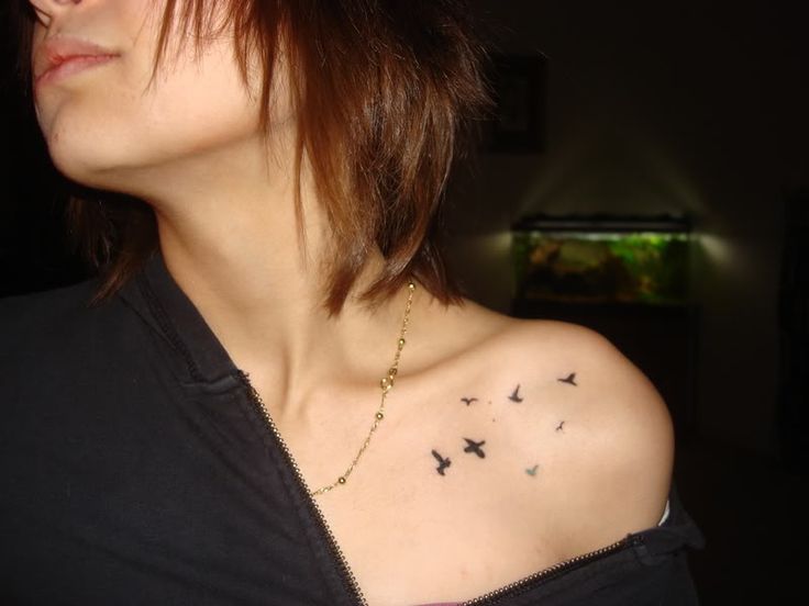 Great women bird tattoo on shoulder