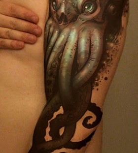 Shoulder octopus tattoo