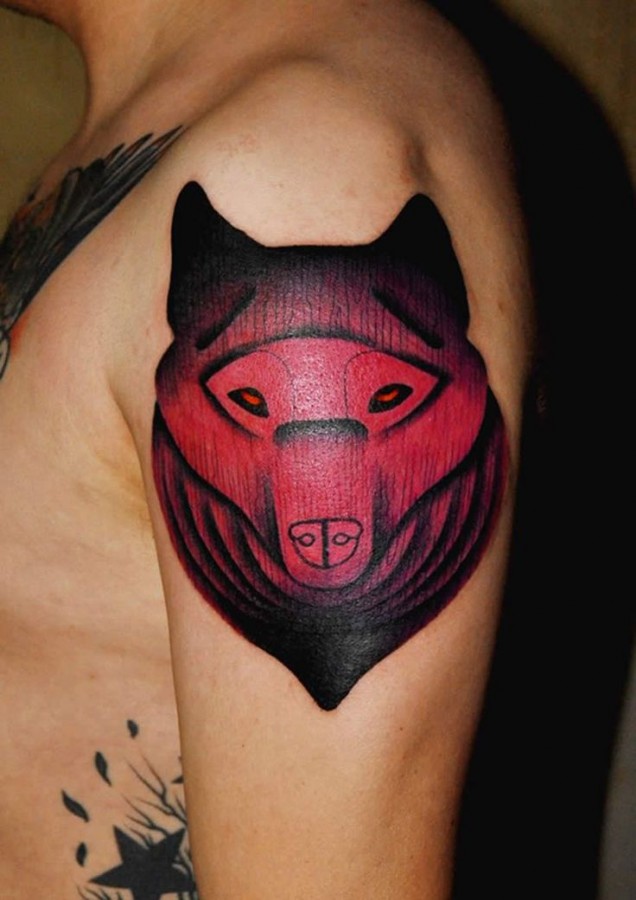 Unique colors wolf tattoo on arm