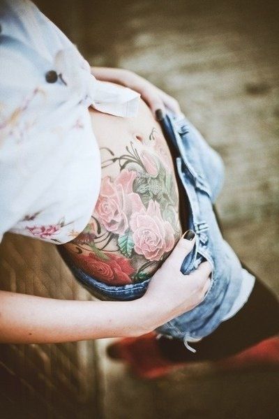 Girls tattoos on hips