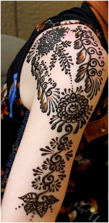 Black adorable Henna and Mehndi design tattoo
