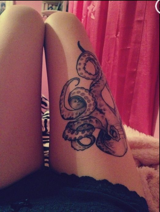 Gorgeous women’s octopus tattoo on leg