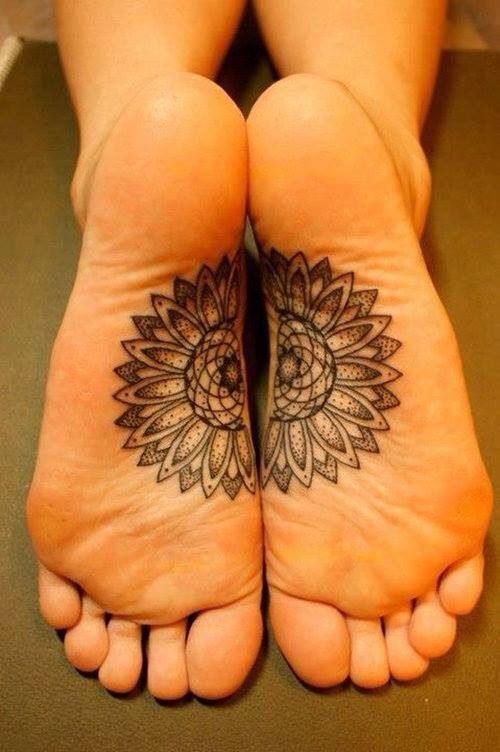 Lovely black chinese style tattoo