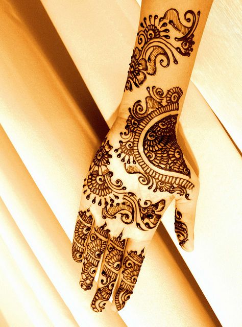 Traditional style Henna and Mehndi design tattoo