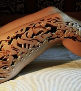 Amazing leg's scary tattoo