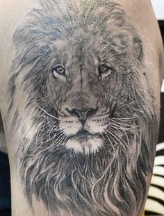Awesome lion tattoo by Elvin Yong
