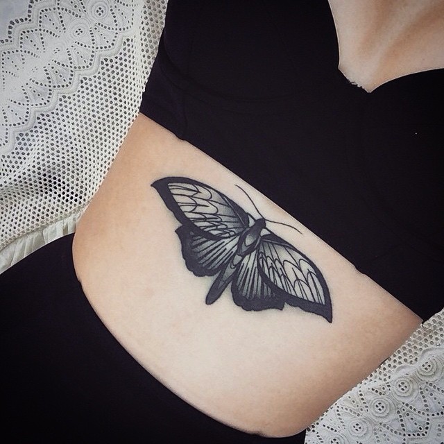 belly-butterfly-tattoo-by-pari_corbitt