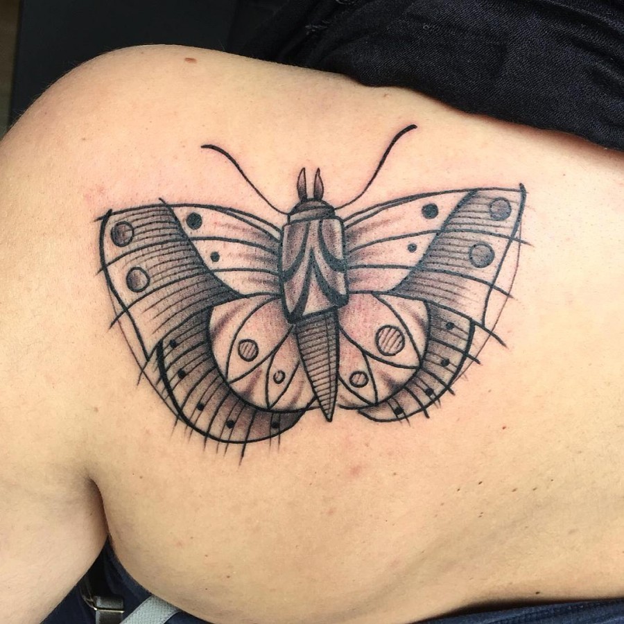 blackwork-butterfly-tattoo-by-lucatestadiferro