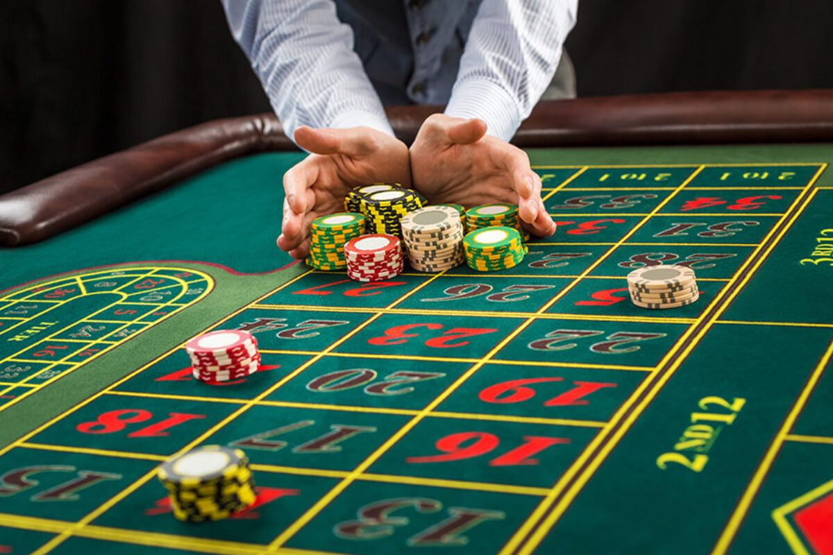 Why Do Casinos Still Use Casino Chips Instead of Cash?