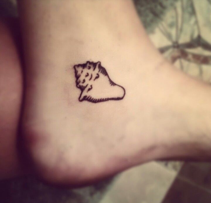 Cute shell ankle tattoo