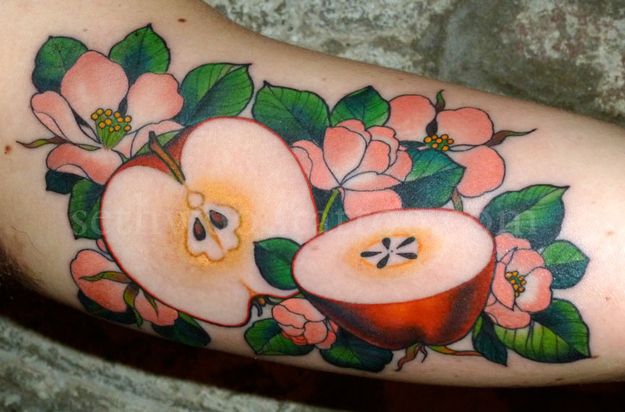 Delicious looking apples food tattoo