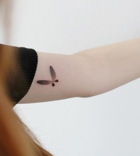 dotwork-butterfly-tattoo-by-tattooist_doy
