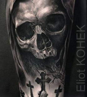 eliot-kohek-skull-tattoo