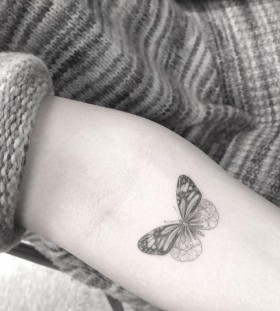 fine-line-butterfly-tattoo-by-_dr_woo_