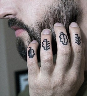 Finger tattoos by Dase Roman Sherbakov