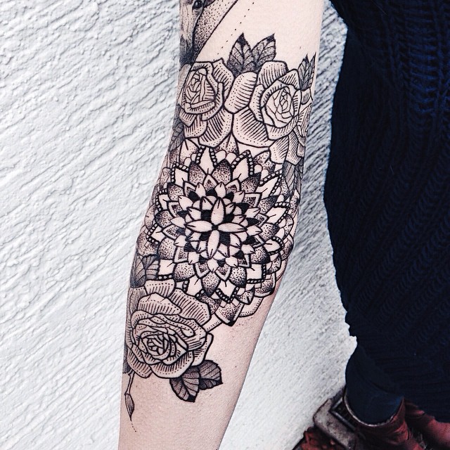 Flowers tattoo by Jessica Svartvit