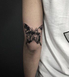 flowery-butterfly-tattoo-by-pari_corbitt