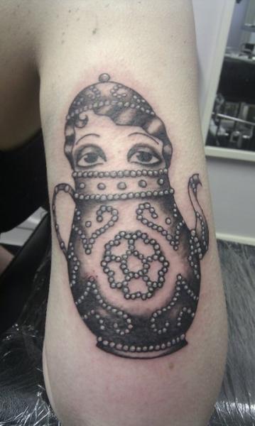 Girl in a teapot tattoo