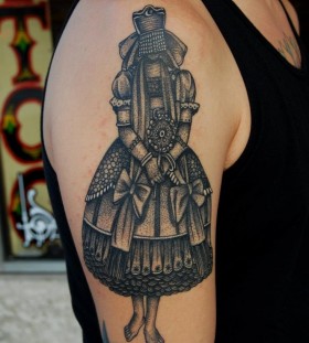 Gorgeous tattoo by Javier Bentacourt