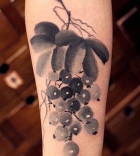 Grapes tattoo by Chen Jie