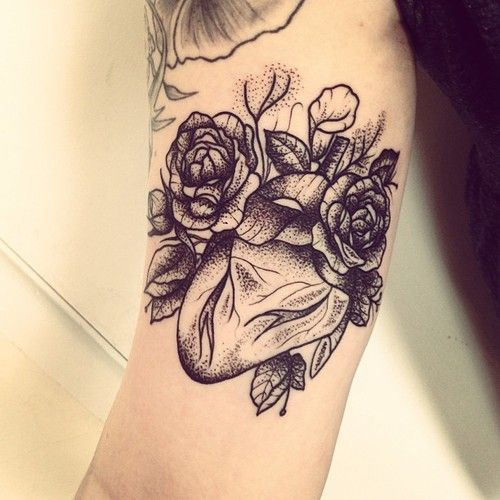 Heart and roses tattoo by Rebecca Vincent