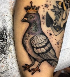 King pigeon tattoo by Eva Huber