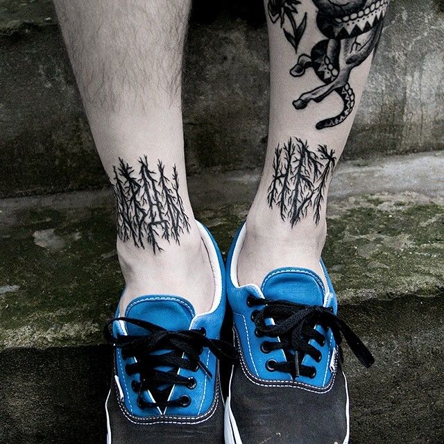 Leg tattoos by Dase Roman Sherbakov