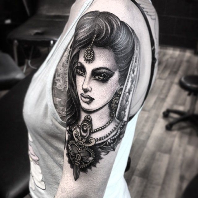 Lovely woman tattoo by Flo Nuttall