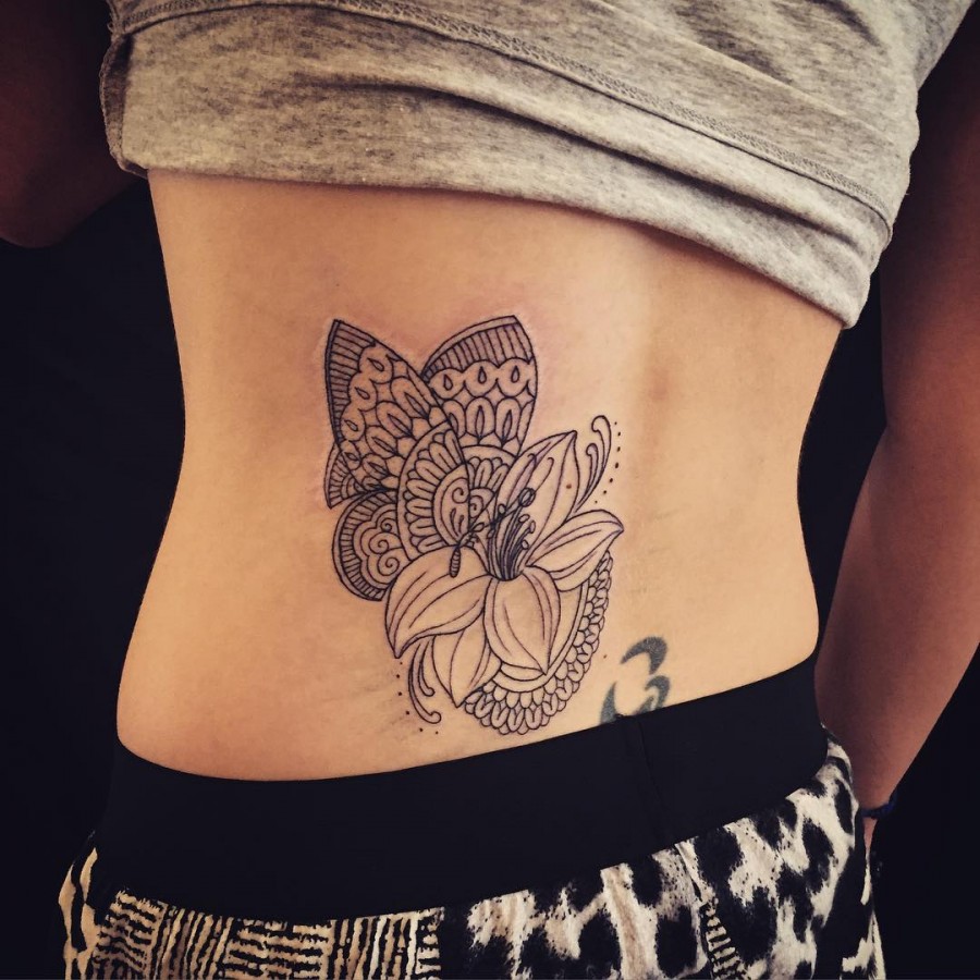 mehndi-butterfly-tattoo-by-domholmestattoo