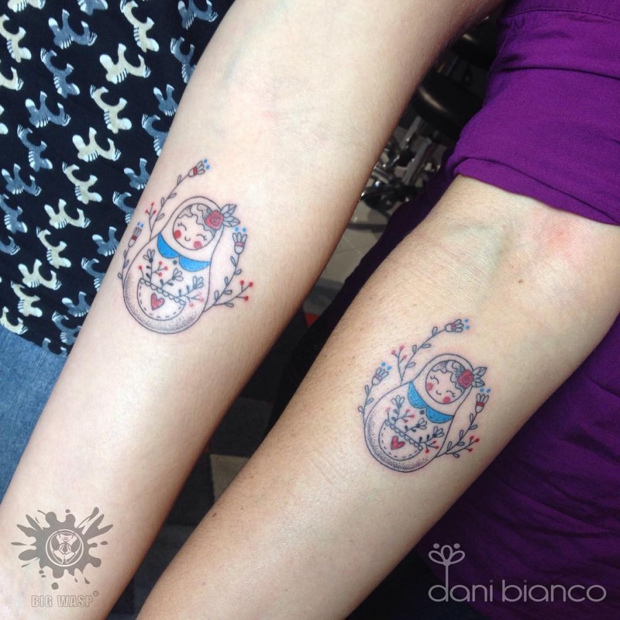 mother-and-daughter-tattoos