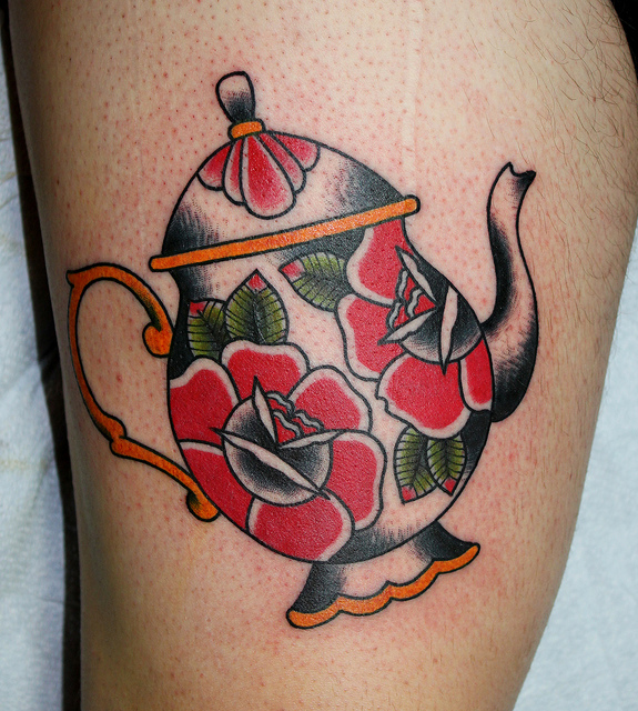 Nice teapot leg tattoo