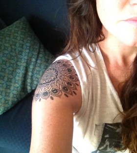 Pretty girl's mandala tattoo