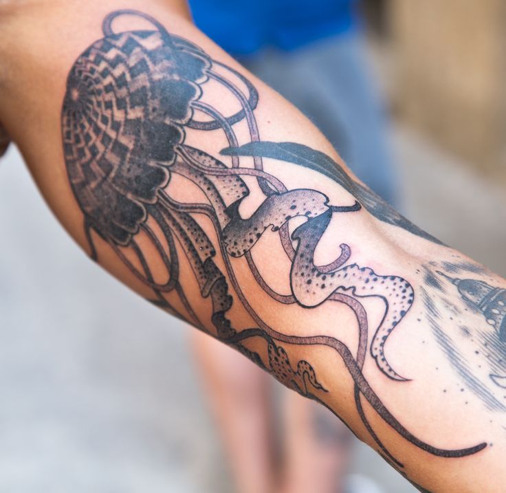Wonderful jellyfish tattoo by Pepe Vicio