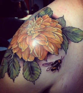 Yellow flower and bee tattoo by Alice Kendall
