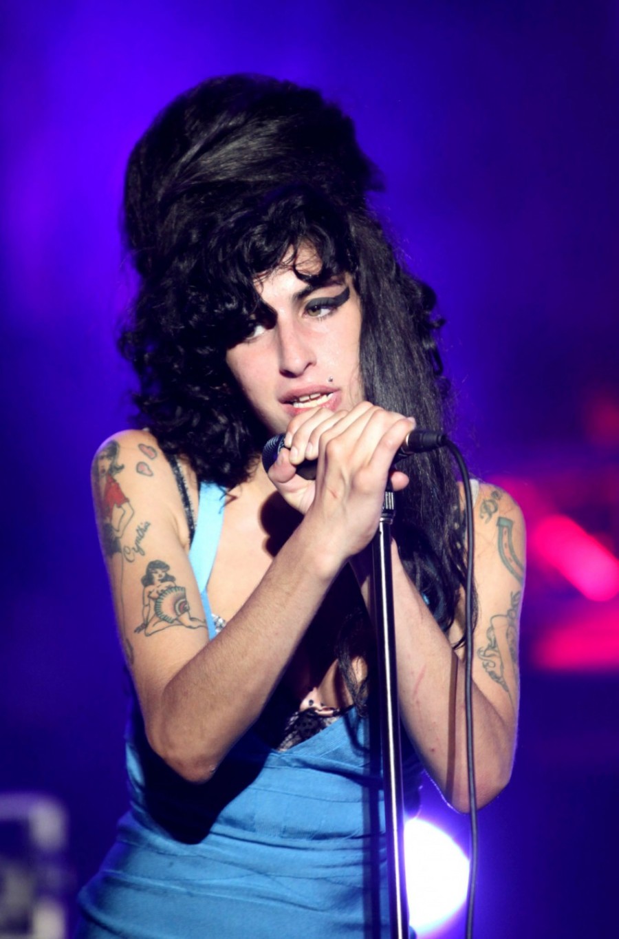 Amy Winehouse Arm Tatoo Design Inspiration