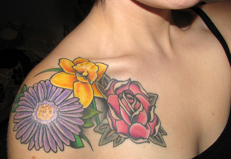 Aster Flower And Rose Tattoo Design For Women Tattoomagz Tattoo Designs Ink Works Body Arts Gallery,Poison Ivy Leaf