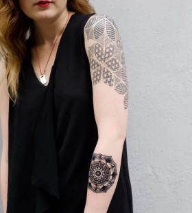 brillliant-shoulder-tattoo