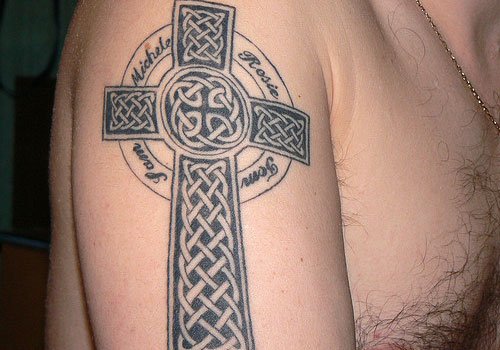 30 Excellent Celtic Cross Tattoos